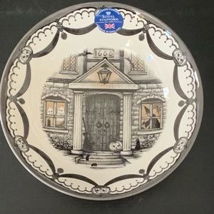Royal Stafford Haunted House 7 5/8” Halloween Bowl - Witch Ghost Jack O’Lantern